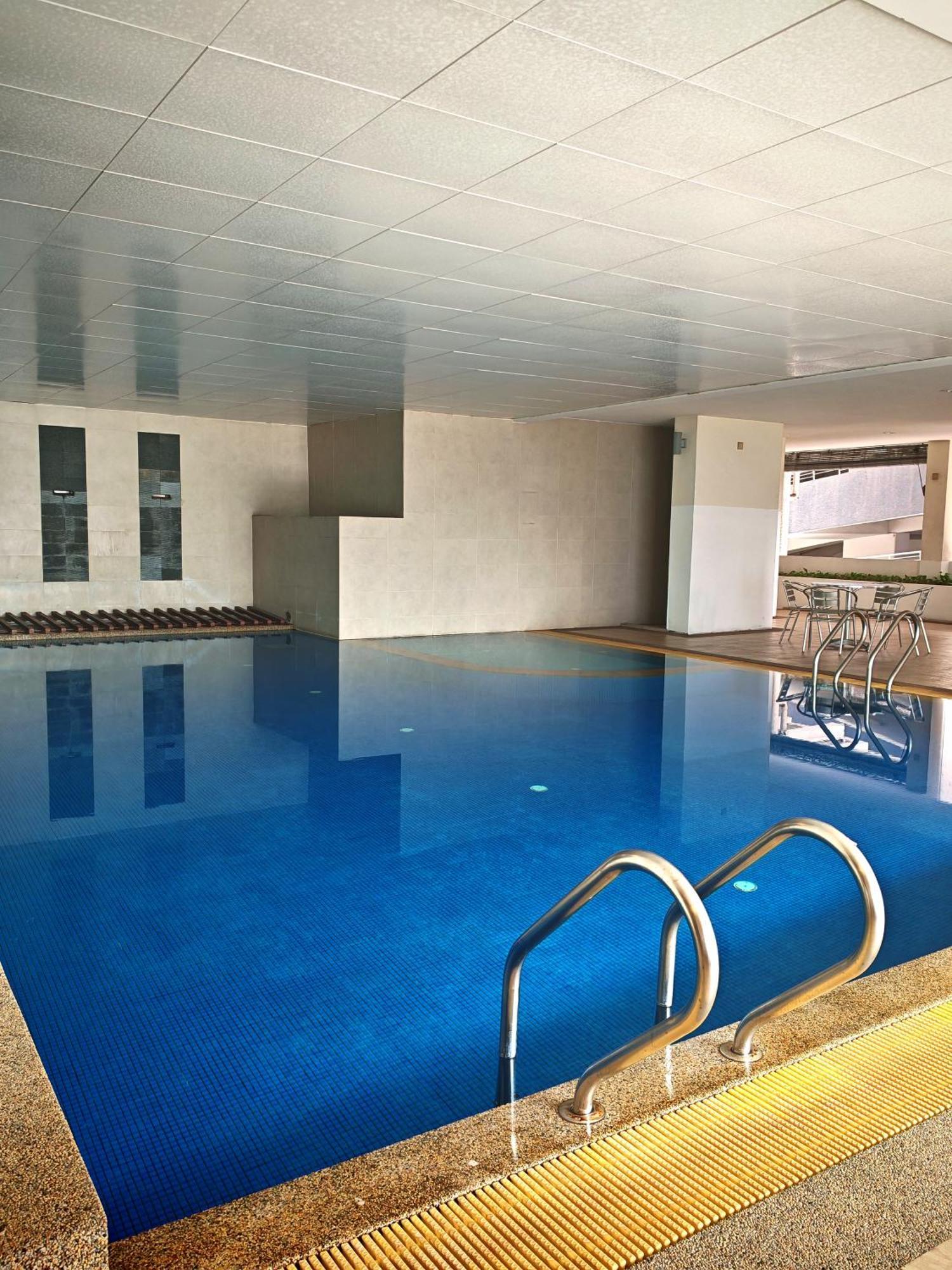 Klcc Amazing Robots Homestay 4Bedrooms Kuala Lumpur Phòng bức ảnh